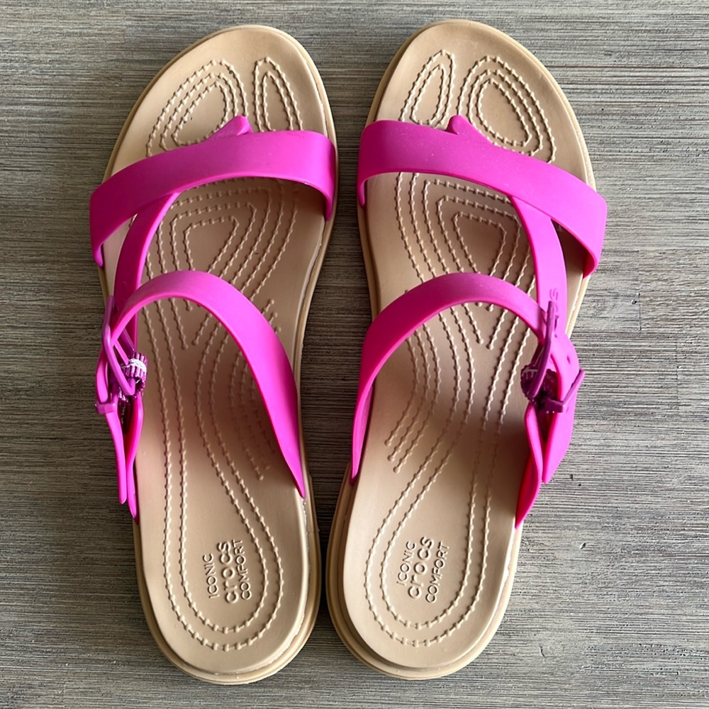 Crocs sandals pink size 7